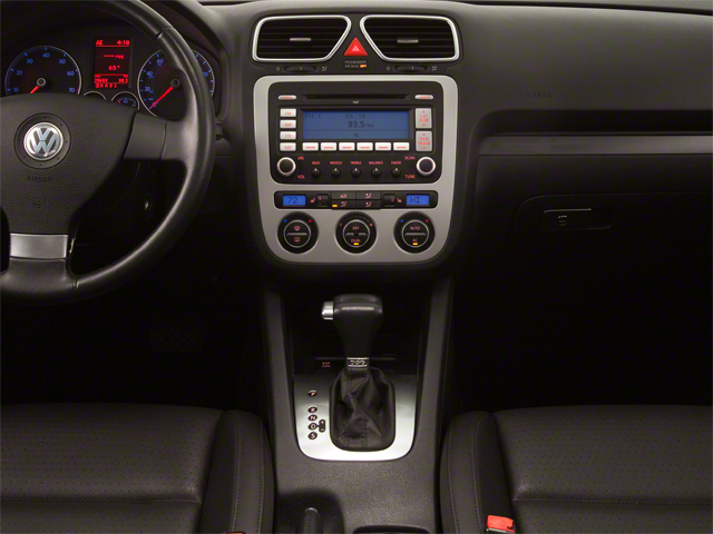 2010 Volkswagen Eos Lux