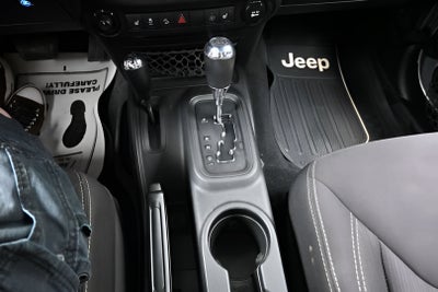2013 Jeep Wrangler Sahara