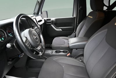 2013 Jeep Wrangler Sahara
