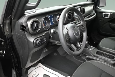 2023 Jeep Wrangler 4-Door Freedom 4x4