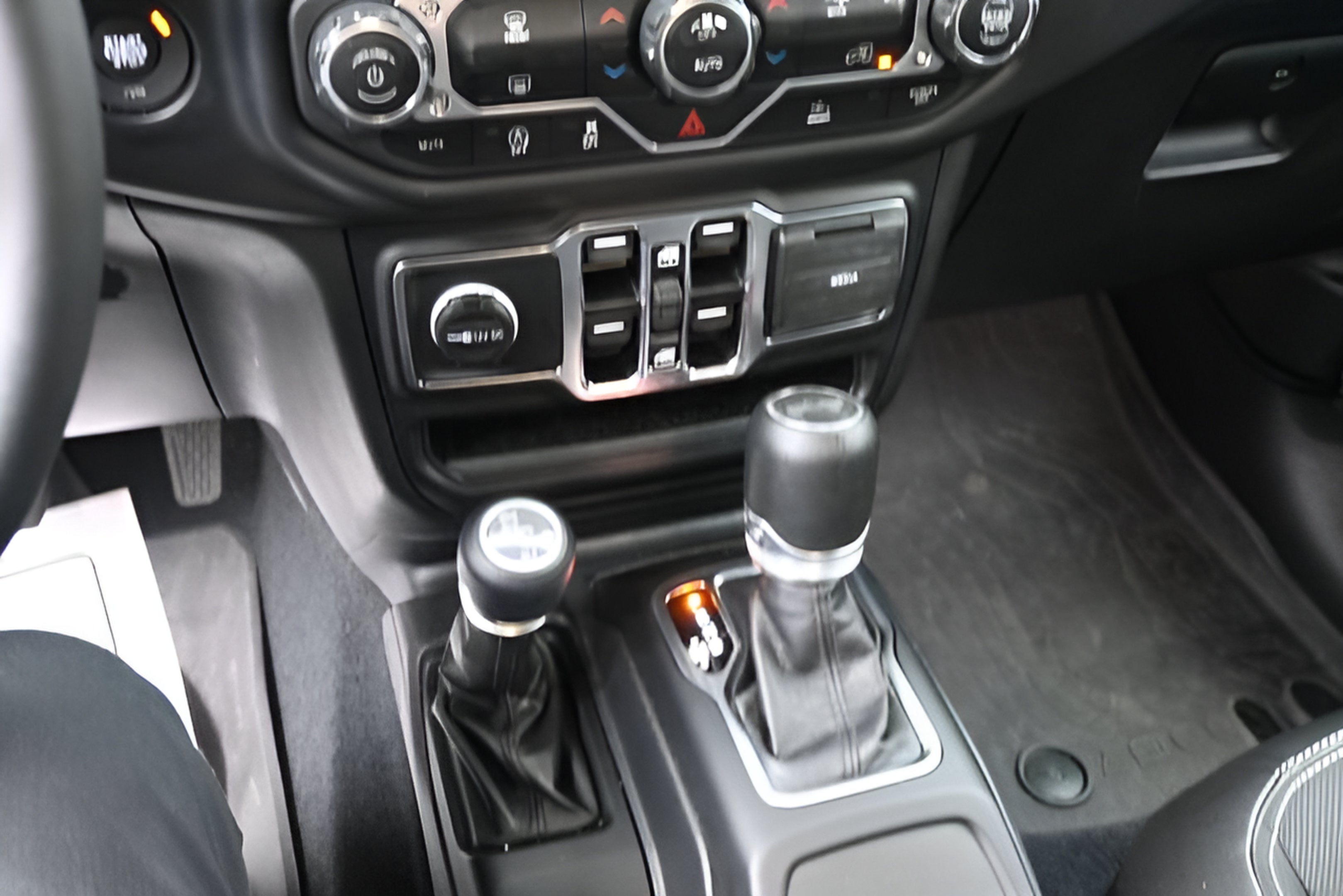 2023 Jeep Wrangler 4-Door Freedom 4x4