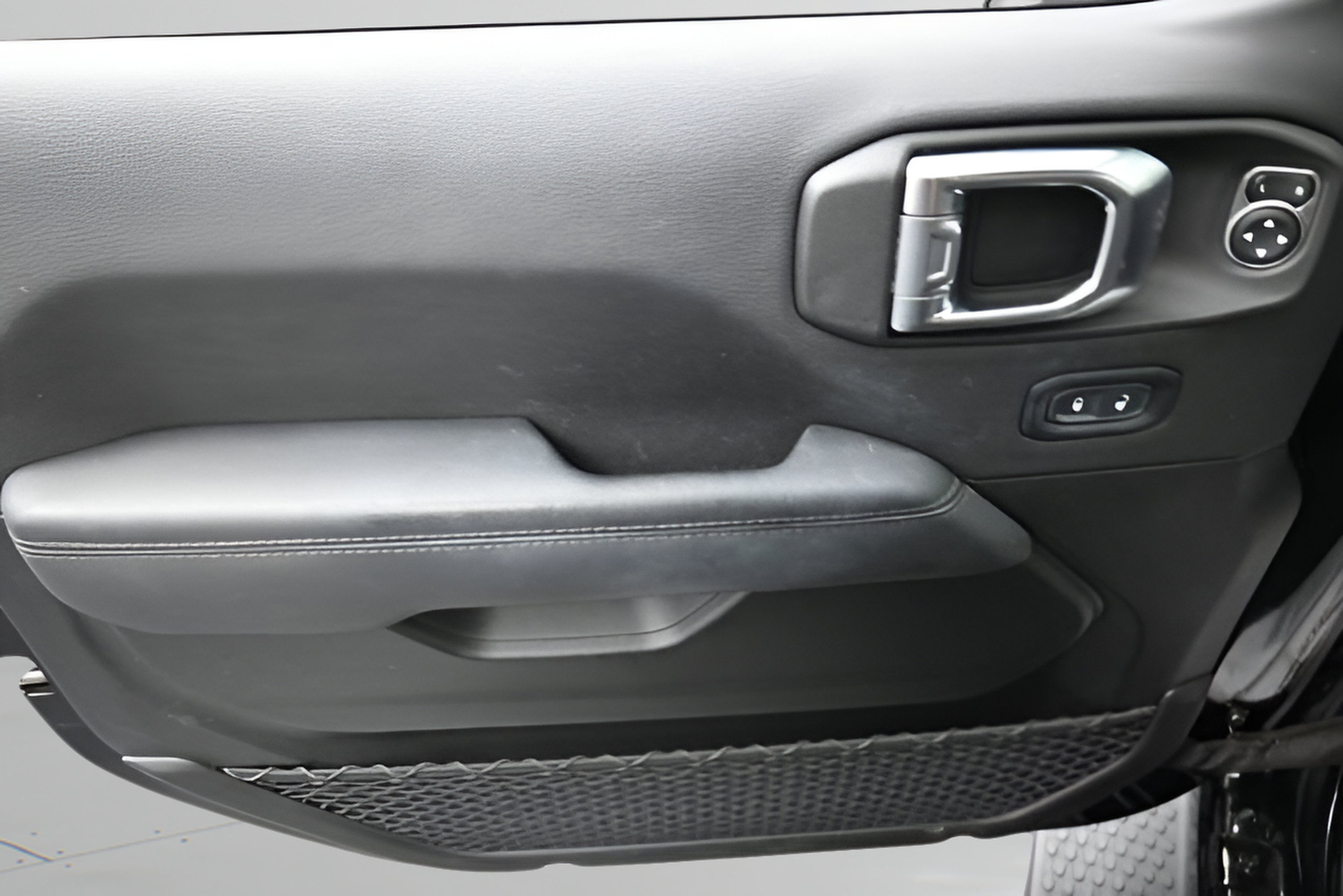 2023 Jeep Wrangler Sahara Altitude