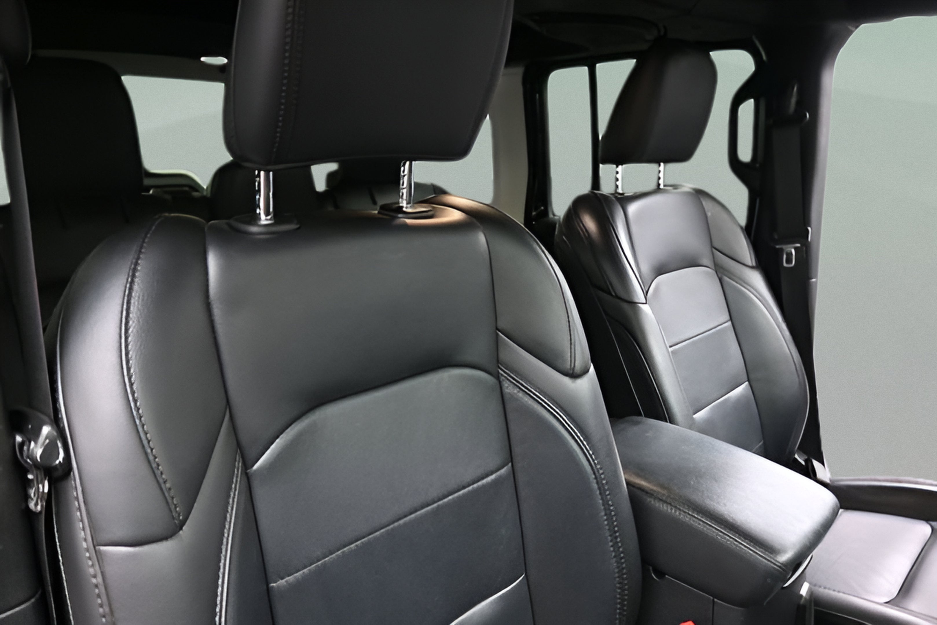 2023 Jeep Wrangler Sahara Altitude