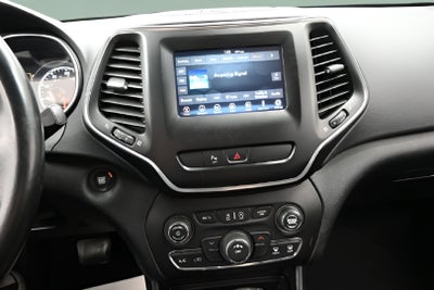 2019 Jeep Cherokee Latitude Plus FWD