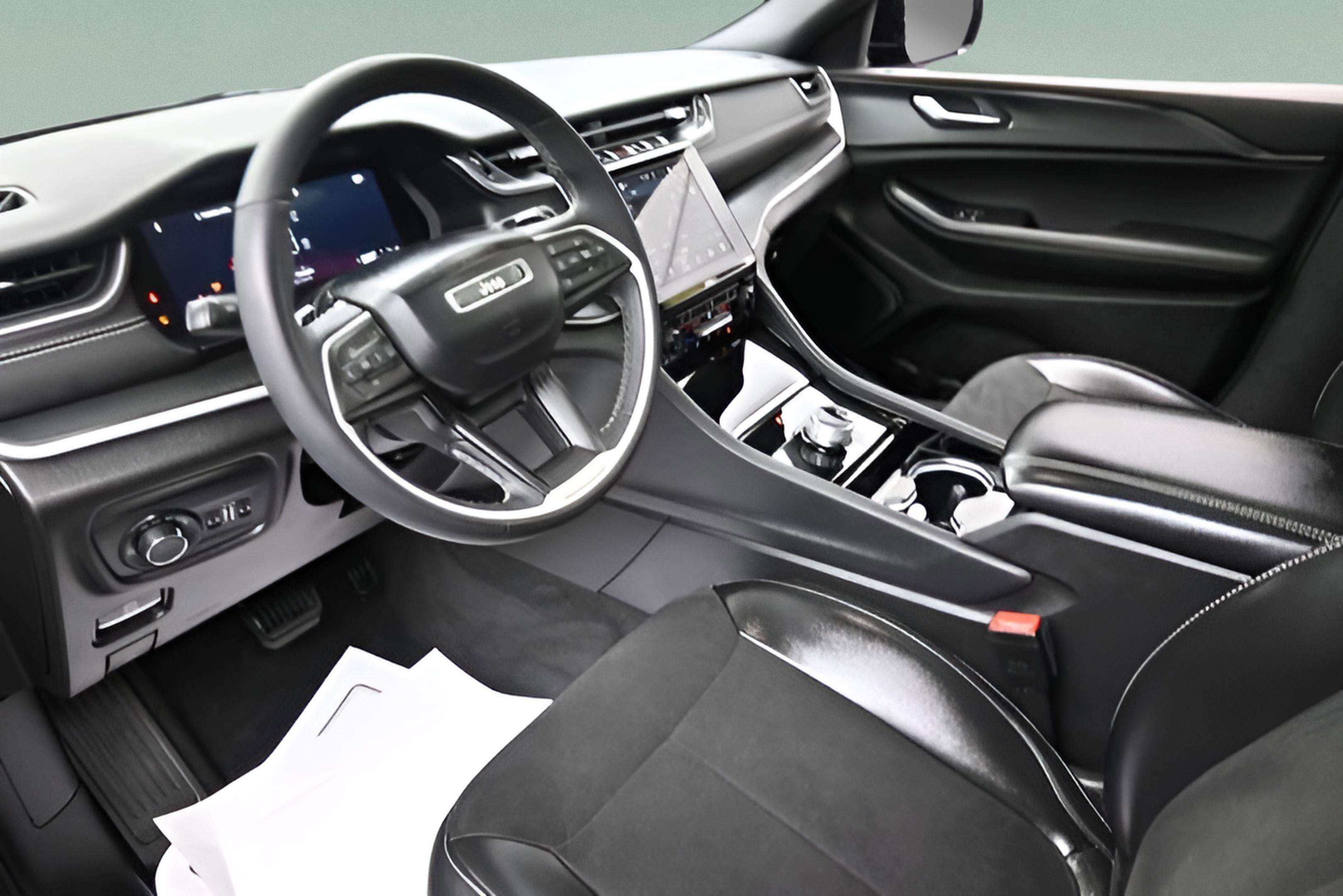 2023 Jeep Grand Cherokee L Altitude 4x4