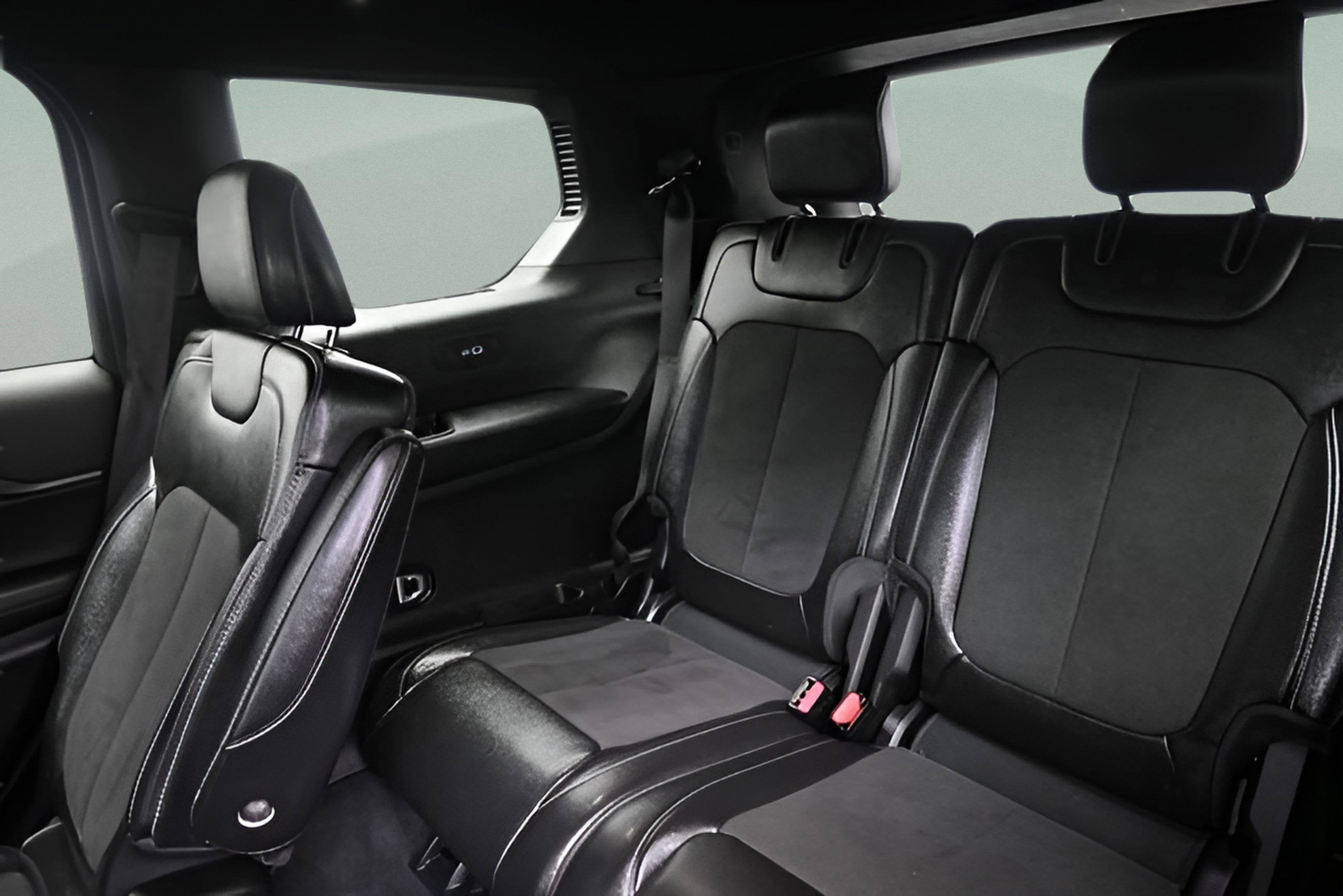 2023 Jeep Grand Cherokee L Altitude 4x4