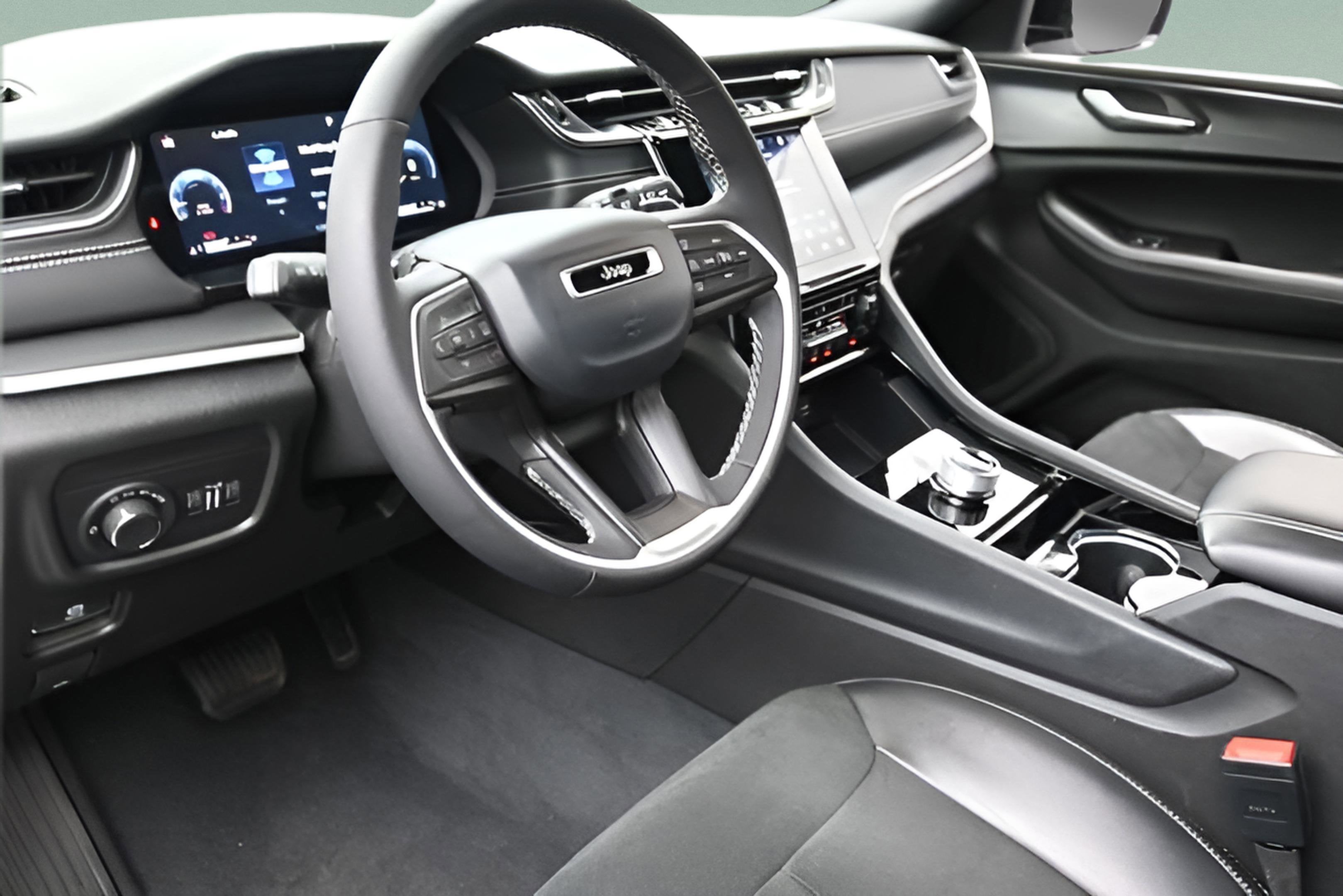 2023 Jeep Grand Cherokee L Altitude 4x4