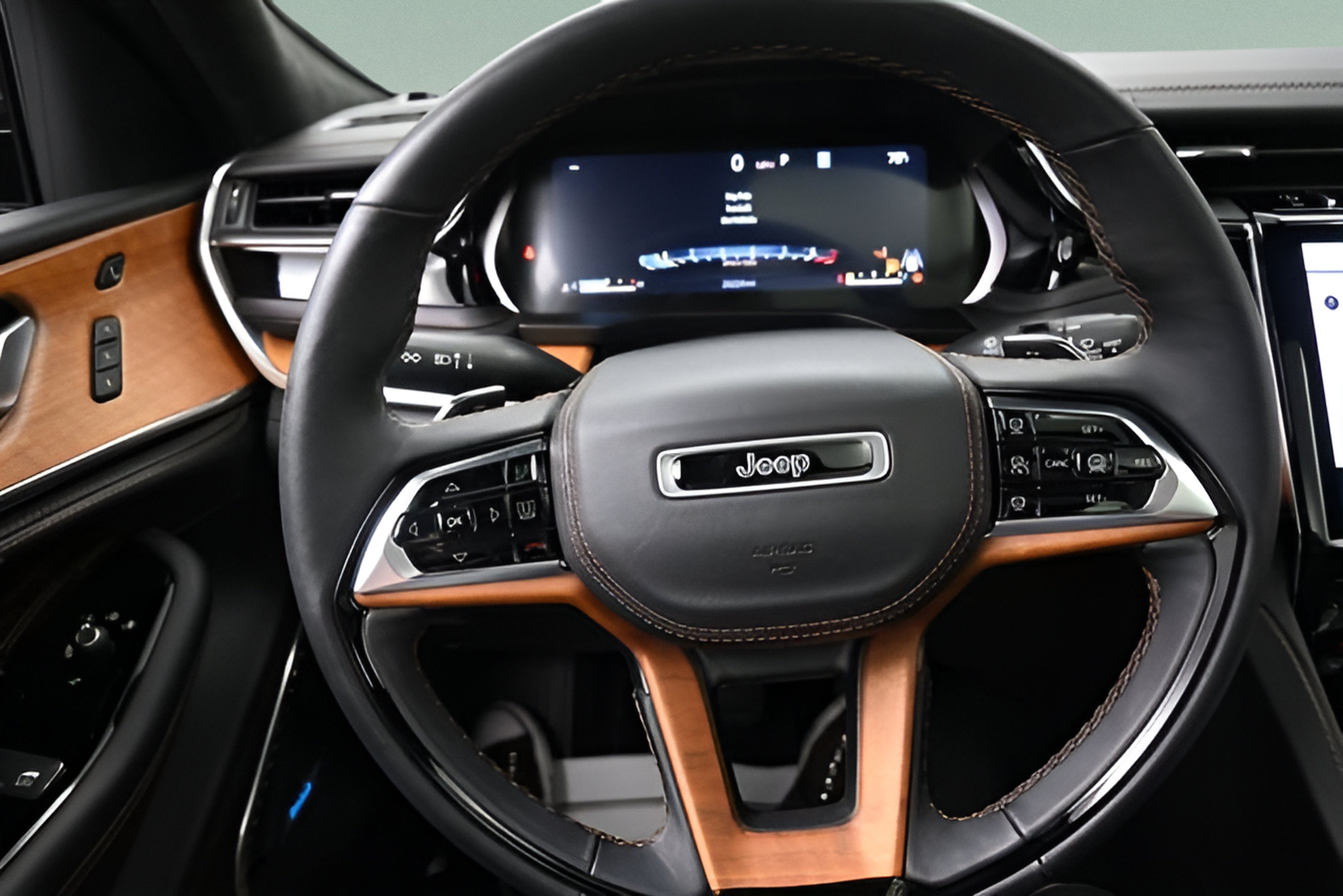 2023 Jeep Grand Cherokee L Summit Reserve 4x4