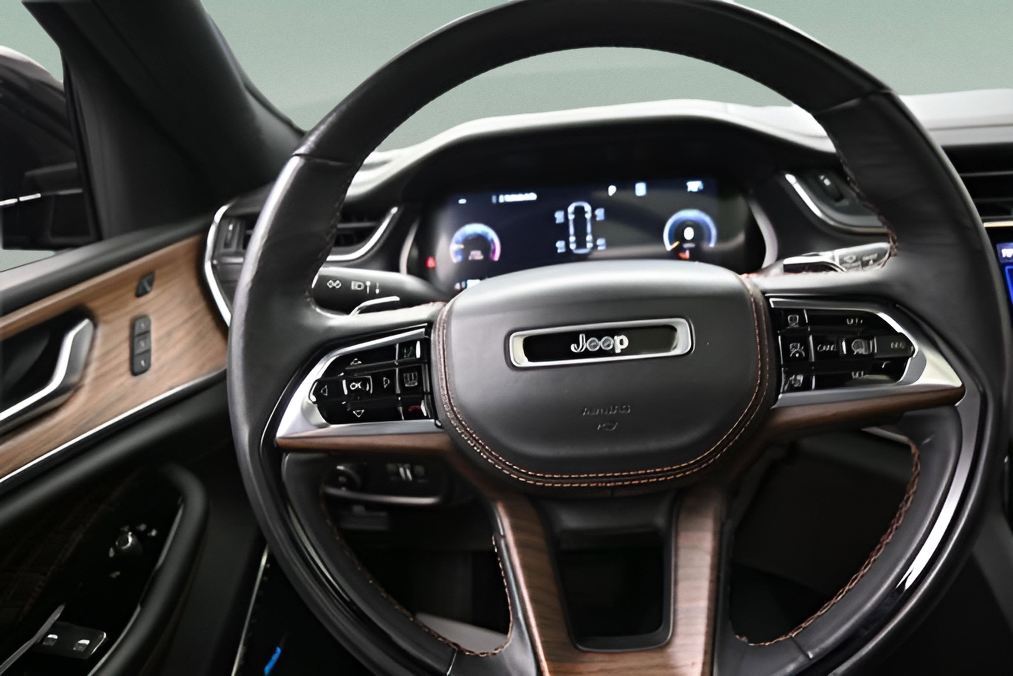 2023 Jeep Grand Cherokee L Summit 4x4