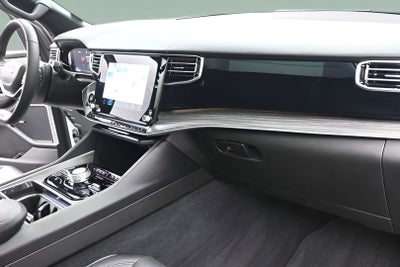 2023 Jeep Wagoneer L Series III