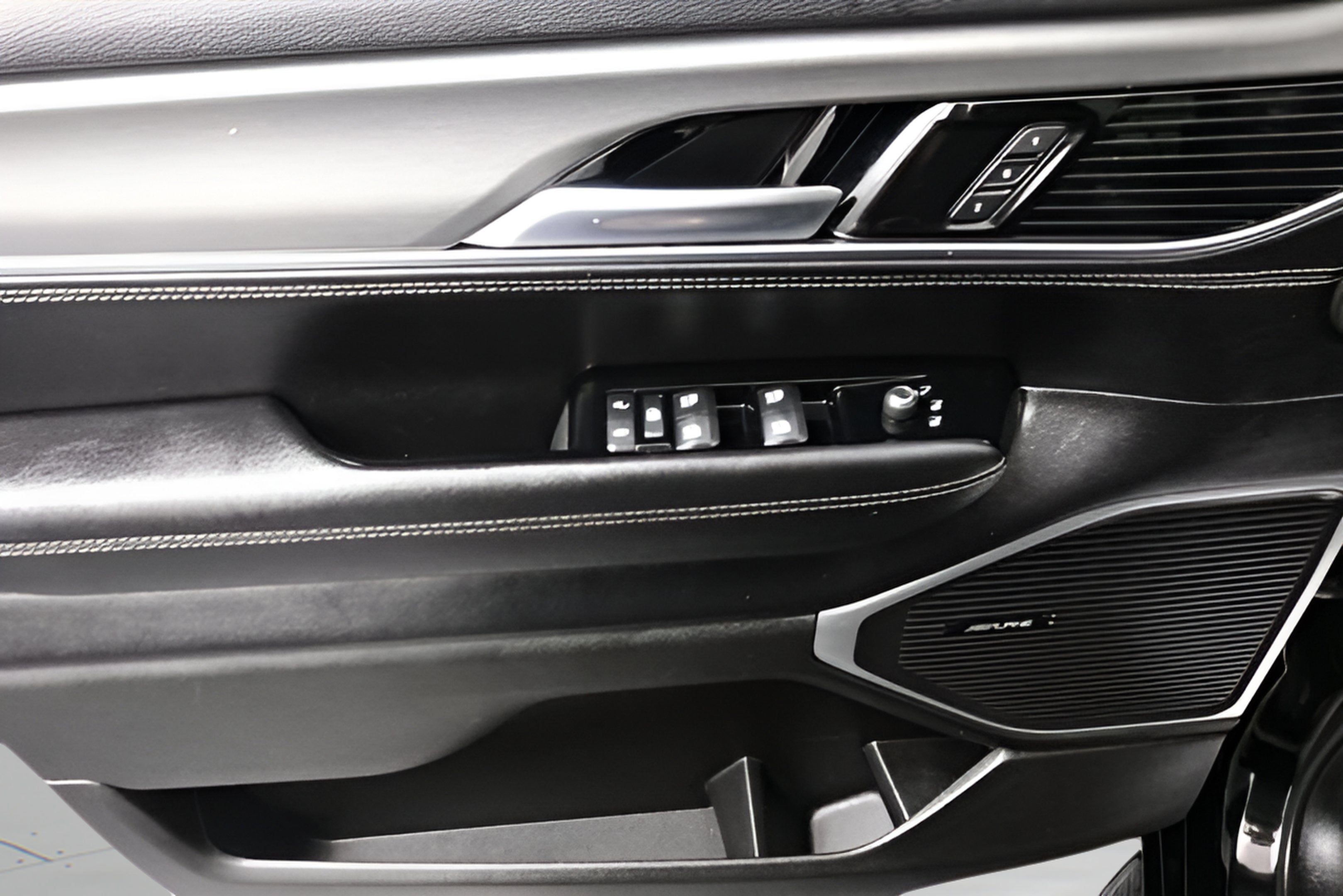 2023 Jeep Wagoneer Series II Carbide