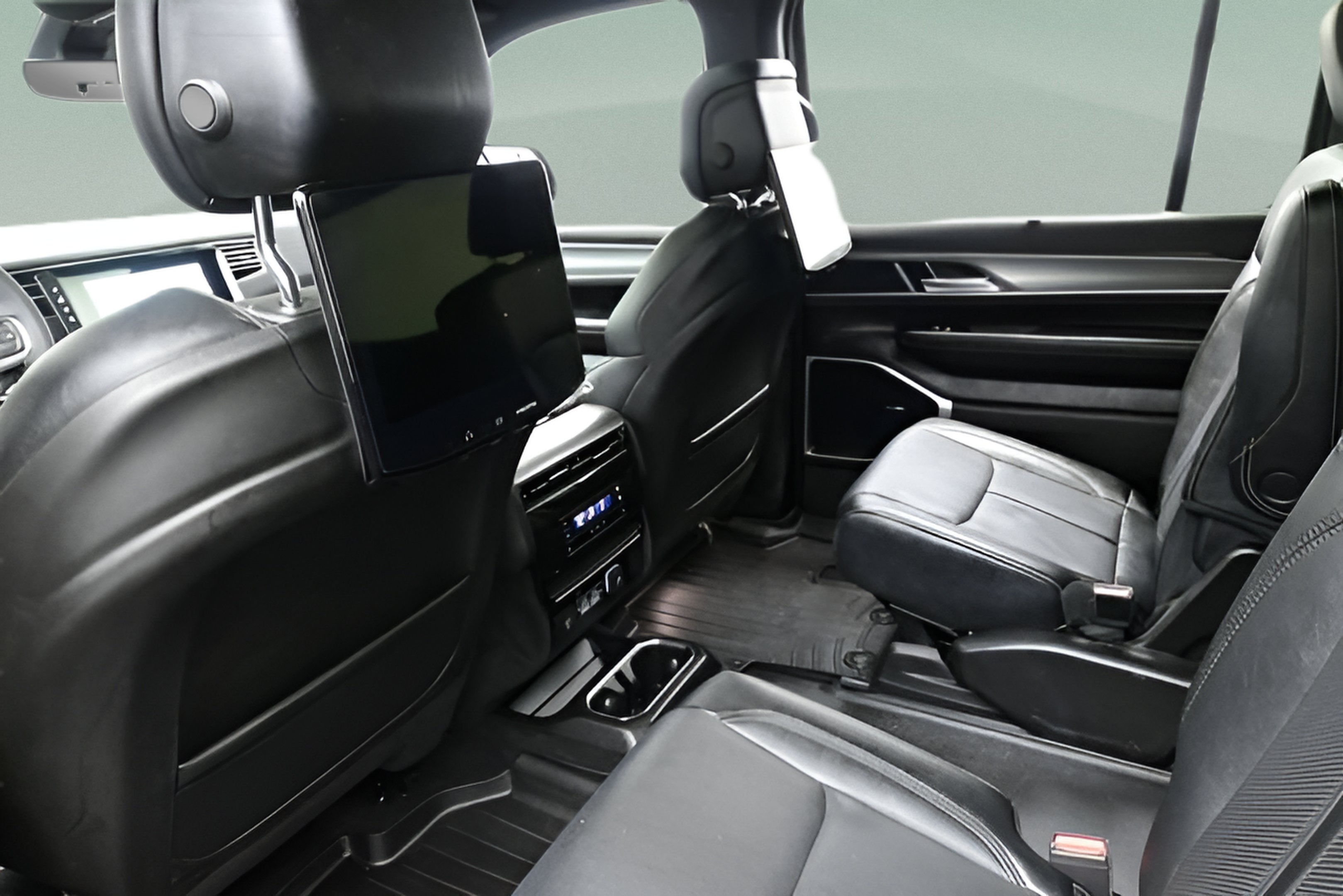 2023 Jeep Wagoneer Series II Carbide