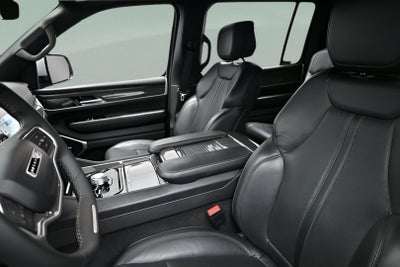2022 Jeep Wagoneer Series II 4x4