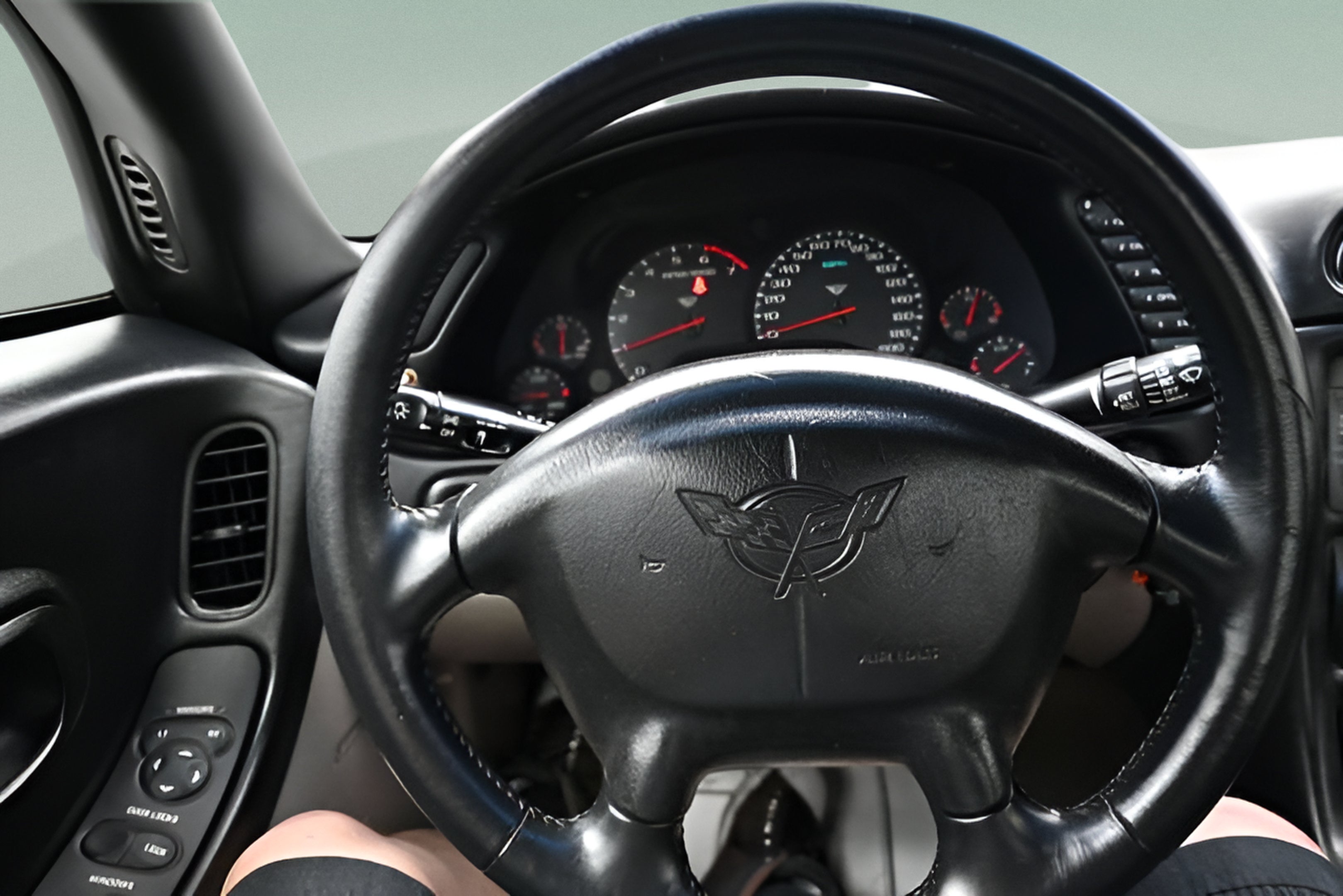 2004 Chevrolet Corvette 2dr Cpe