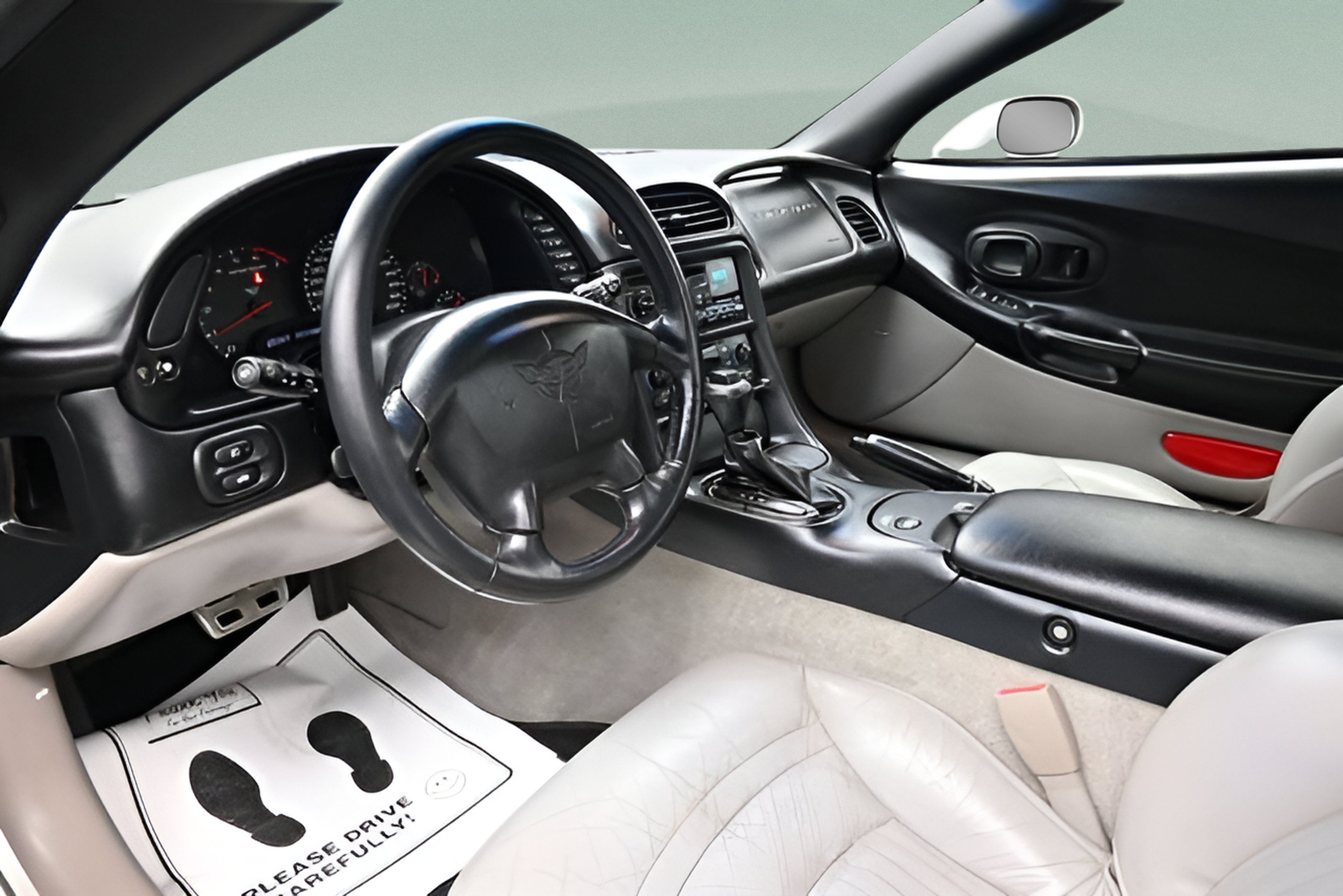 2004 Chevrolet Corvette 2dr Cpe