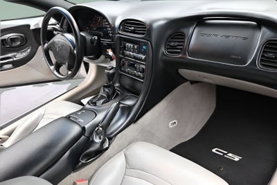 2004 Chevrolet Corvette 2dr Cpe
