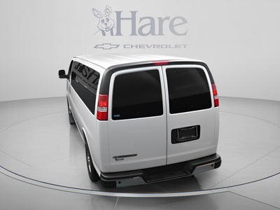 2025 Chevrolet Express Passenger 1LT
