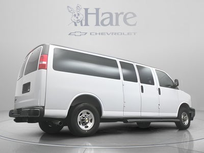 2025 Chevrolet Express Passenger 1LT