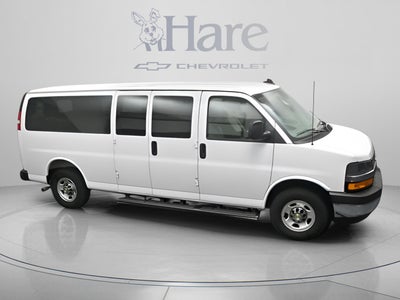 2025 Chevrolet Express Passenger 1LT