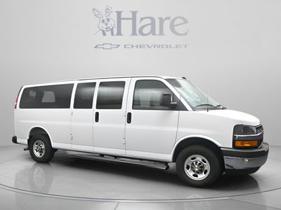 2025 Chevrolet Express Passenger 1LT