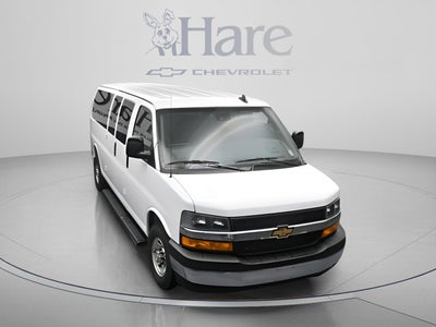 2025 Chevrolet Express Passenger 1LT