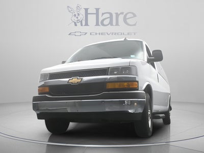 2025 Chevrolet Express Passenger 1LT