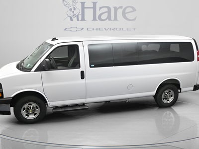 2025 Chevrolet Express Passenger 1LT