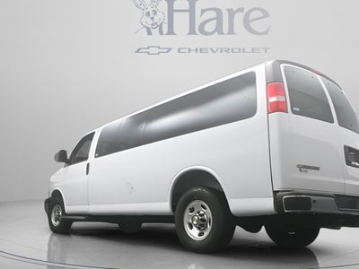 2025 Chevrolet Express Passenger 1LT