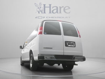 2025 Chevrolet Express Passenger 1LT