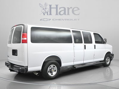 2025 Chevrolet Express Passenger 1LT
