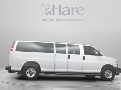 2025 Chevrolet Express Passenger 1LT