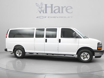 2025 Chevrolet Express Passenger 1LT