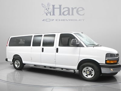 2025 Chevrolet Express Passenger 1LT