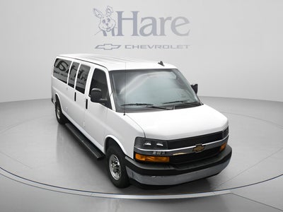 2025 Chevrolet Express Passenger 1LT