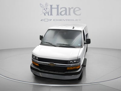 2025 Chevrolet Express Passenger 1LT