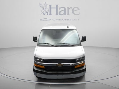 2025 Chevrolet Express Passenger 1LT