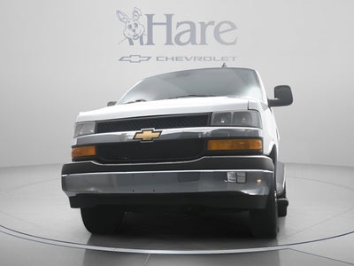 2025 Chevrolet Express Passenger 1LT