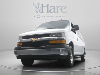 2025 Chevrolet Express Passenger 1LT