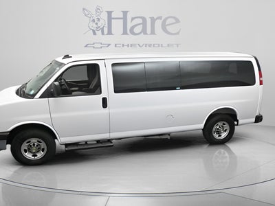 2025 Chevrolet Express Passenger 1LT