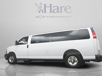 2025 Chevrolet Express Passenger 1LT