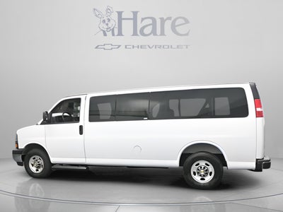 2025 Chevrolet Express Passenger 1LT