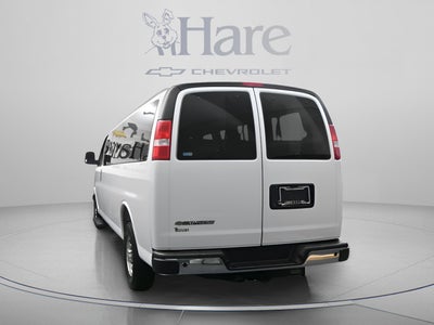 2025 Chevrolet Express Passenger 1LT
