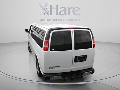 2025 Chevrolet Express Passenger 1LT
