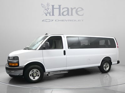 2025 Chevrolet Express Passenger 1LT