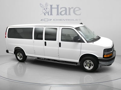 2025 Chevrolet Express Passenger 1LT