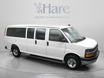 2025 Chevrolet Express Passenger 1LT