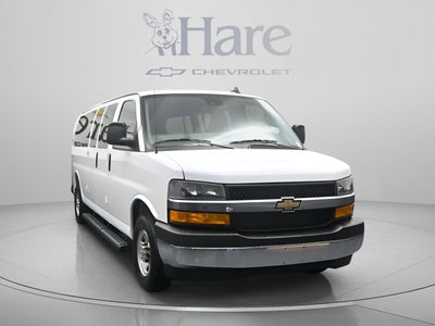 2025 Chevrolet Express Passenger 1LT