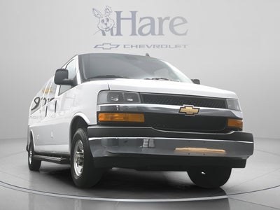 2025 Chevrolet Express Passenger 1LT