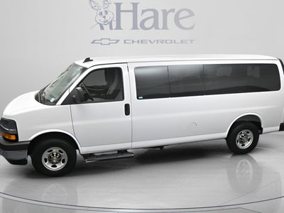 2025 Chevrolet Express Passenger 1LT