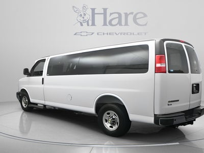 2025 Chevrolet Express Passenger 1LT